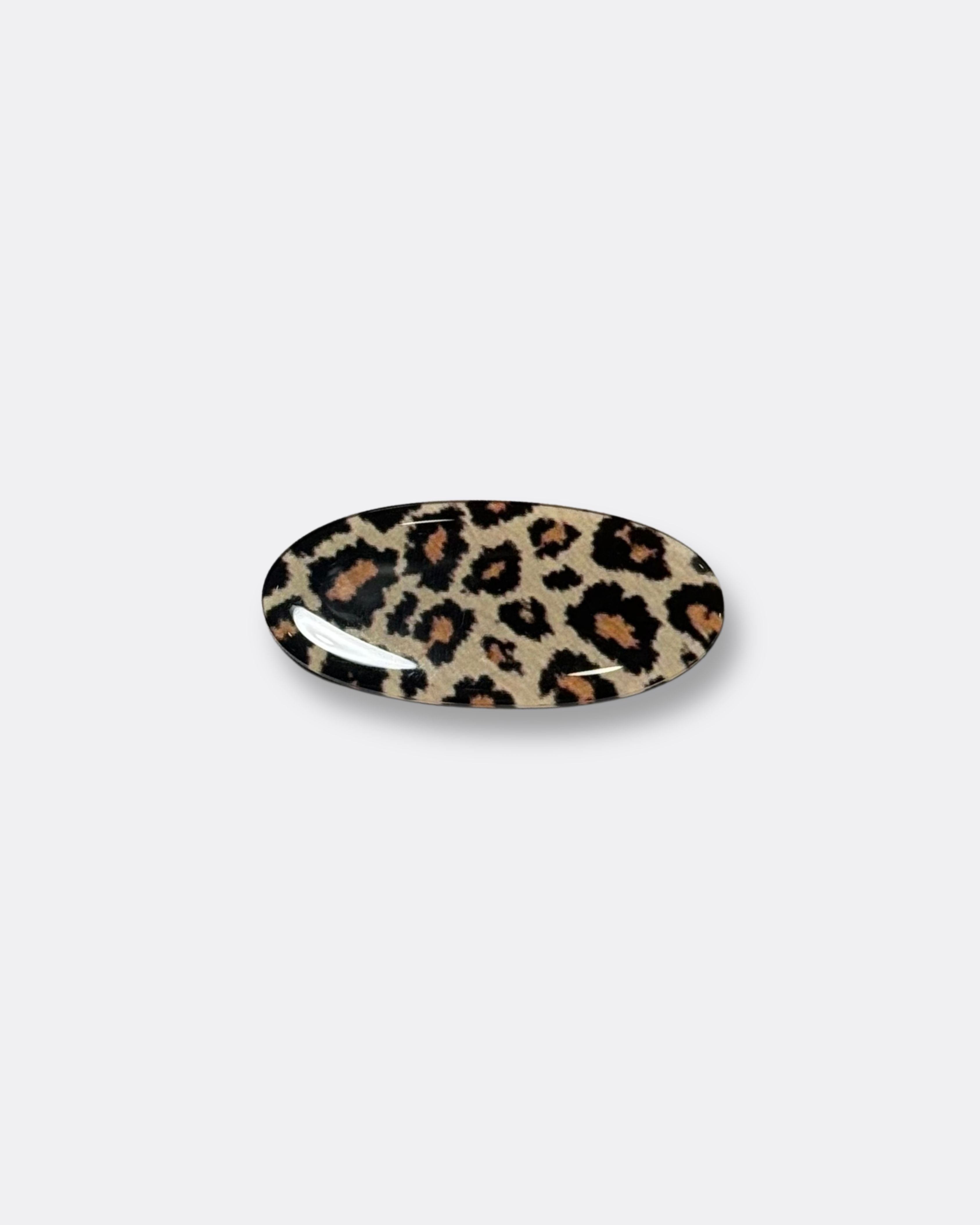 Pebble enamel finish leopard metal hair clip