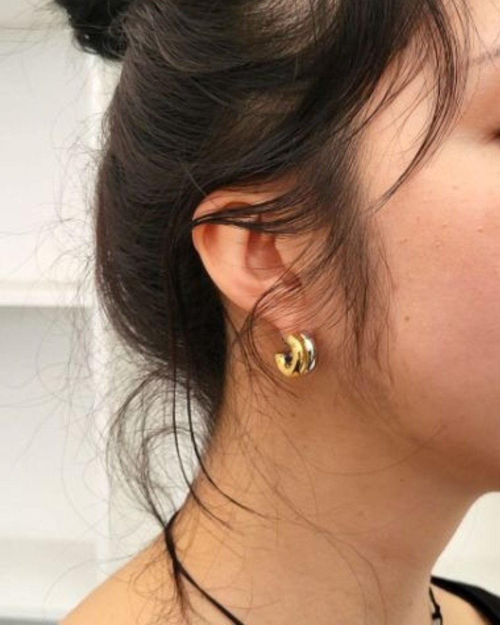 Two tone chunky mini hoop earrings