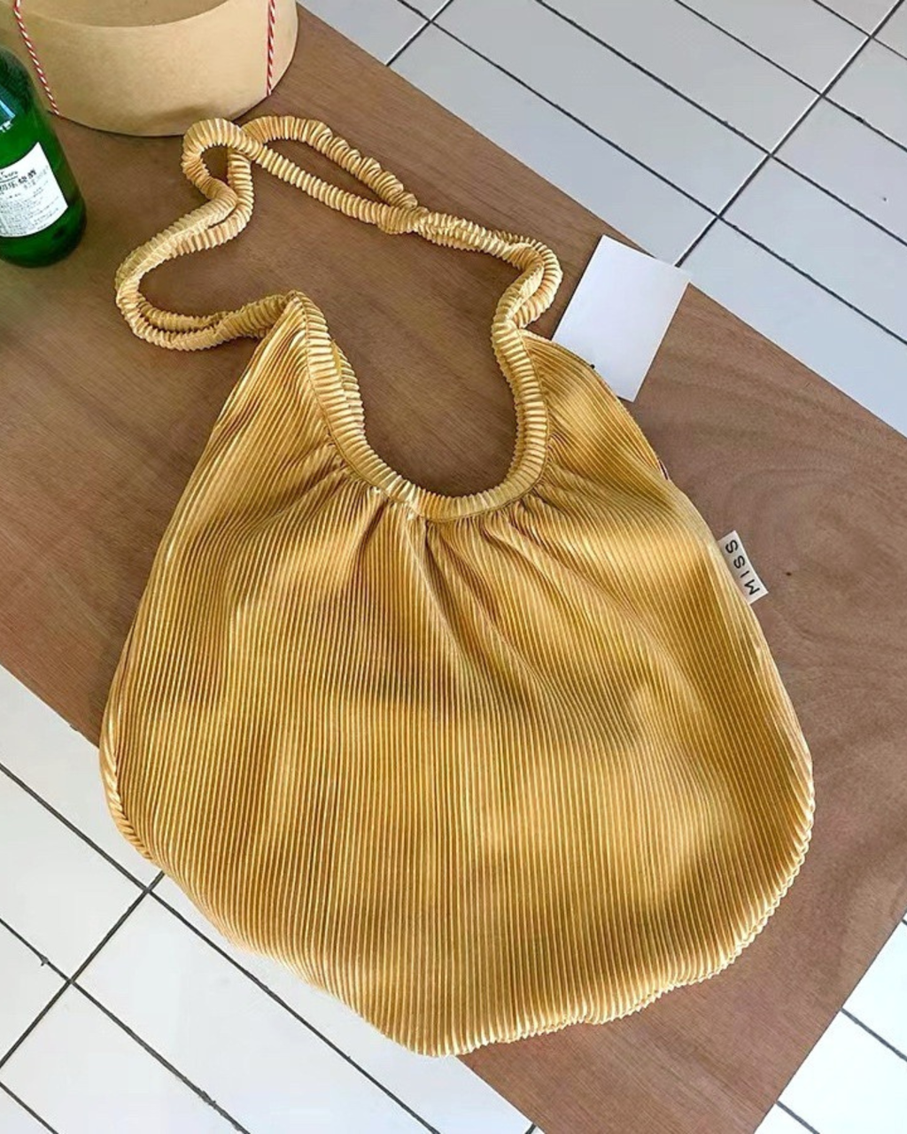 Pleated soft volume shoulder bag
