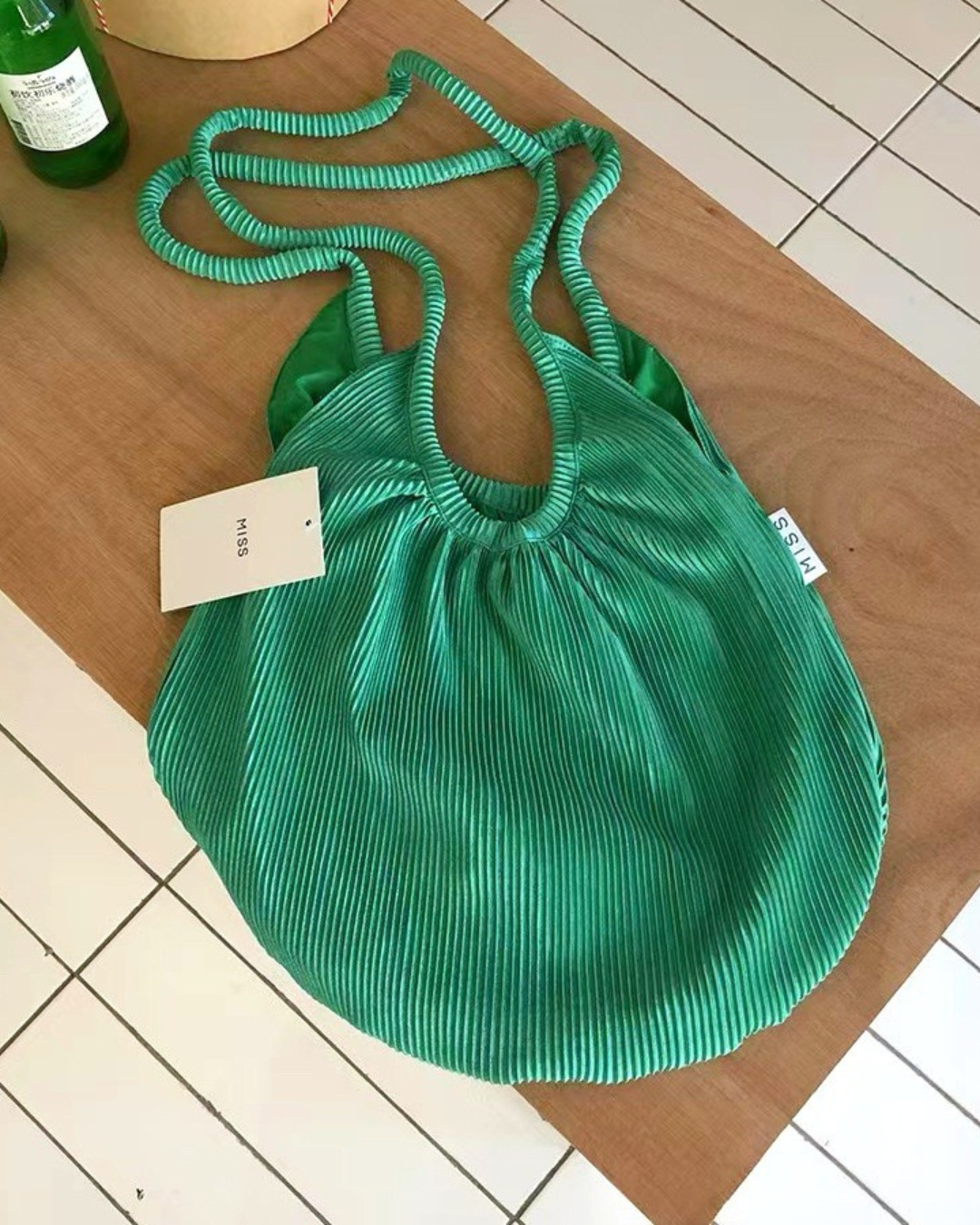 Pleated soft volume shoulder bag