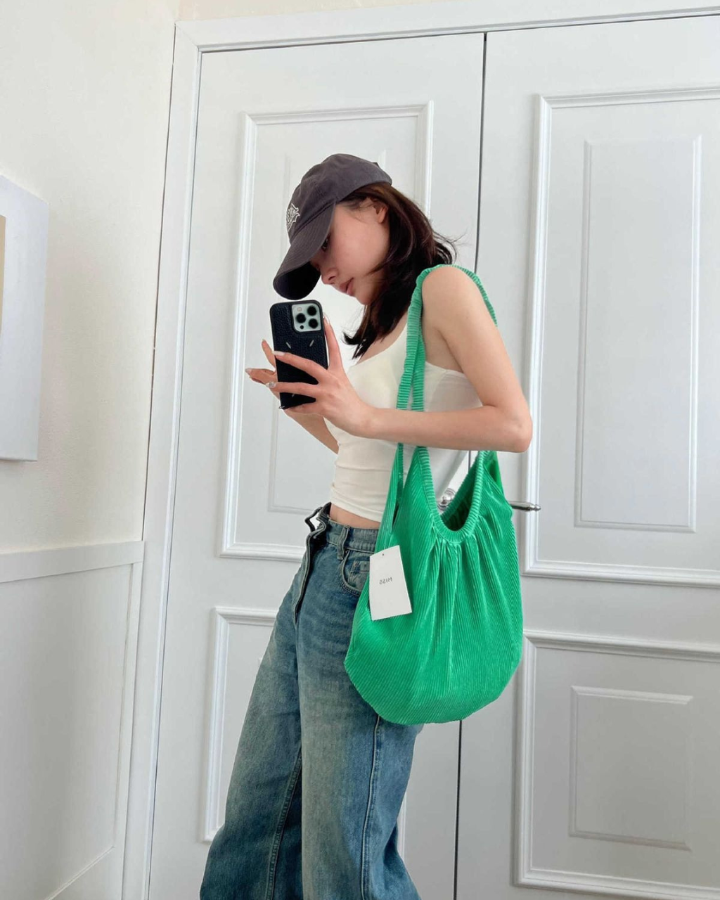 Pleated soft volume shoulder bag