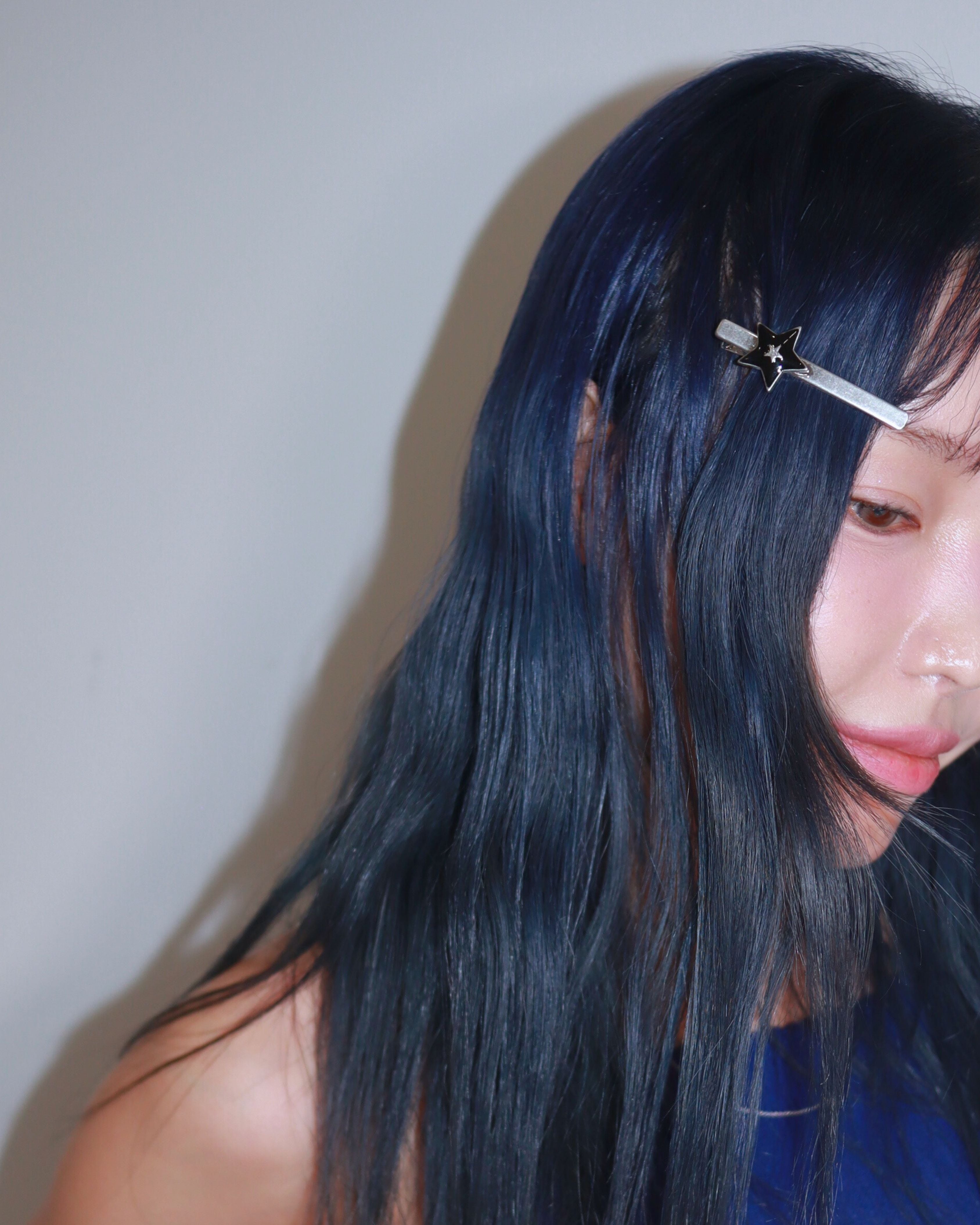 Minimal Retro Star Accent Slim Metal Hair Pin