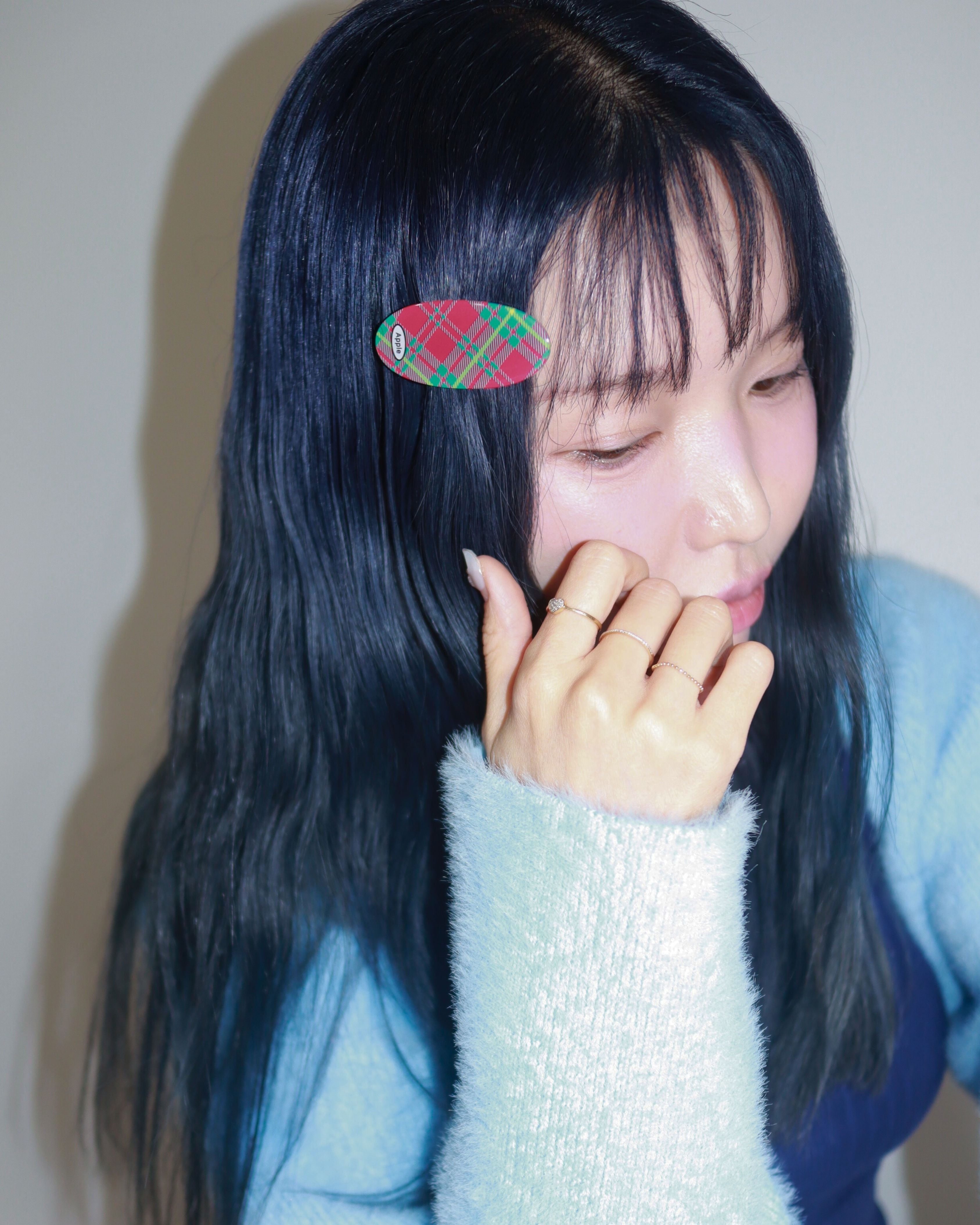 Pebble enamel finish plaid metal hair clip