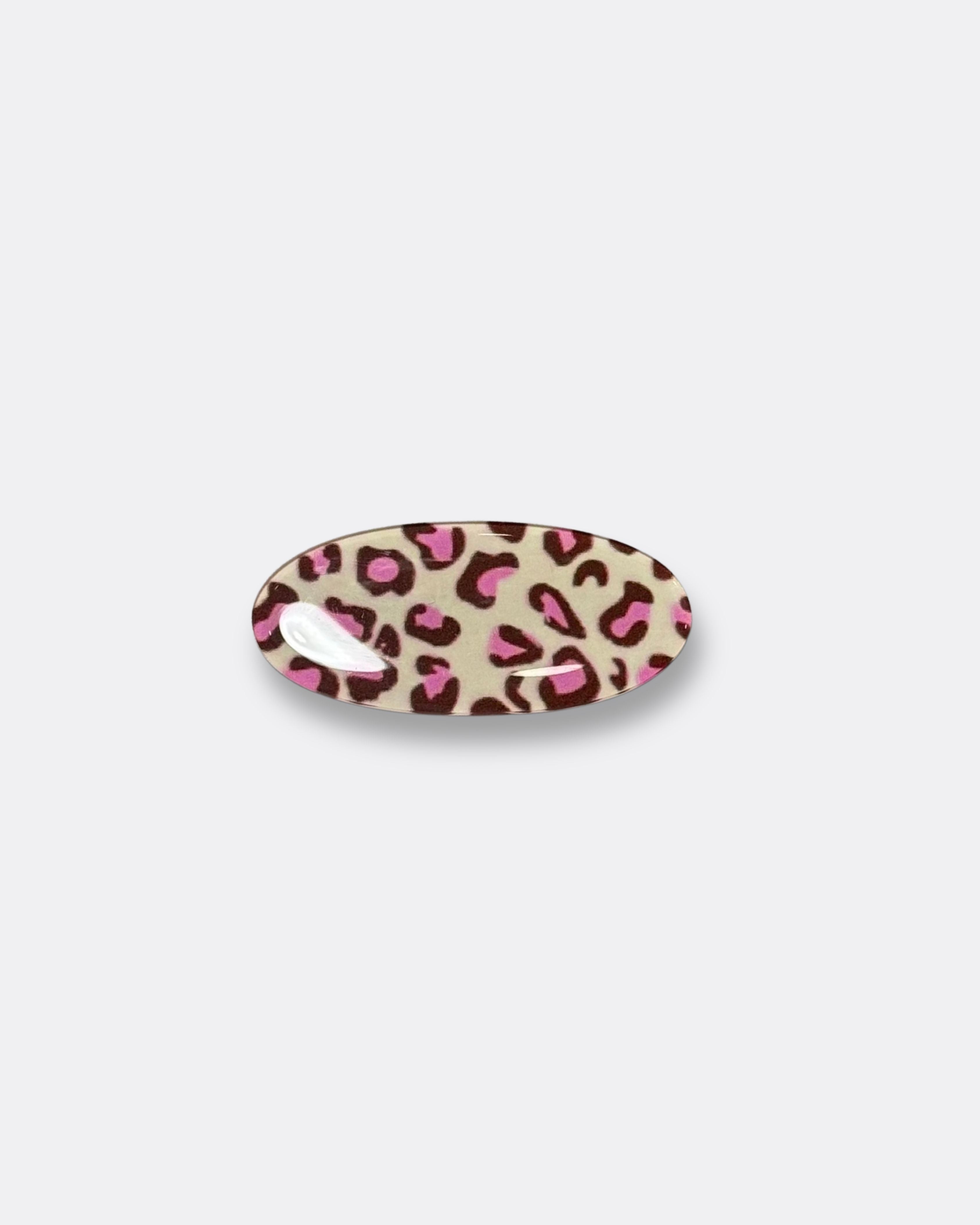 Pebble enamel finish leopard metal hair clip
